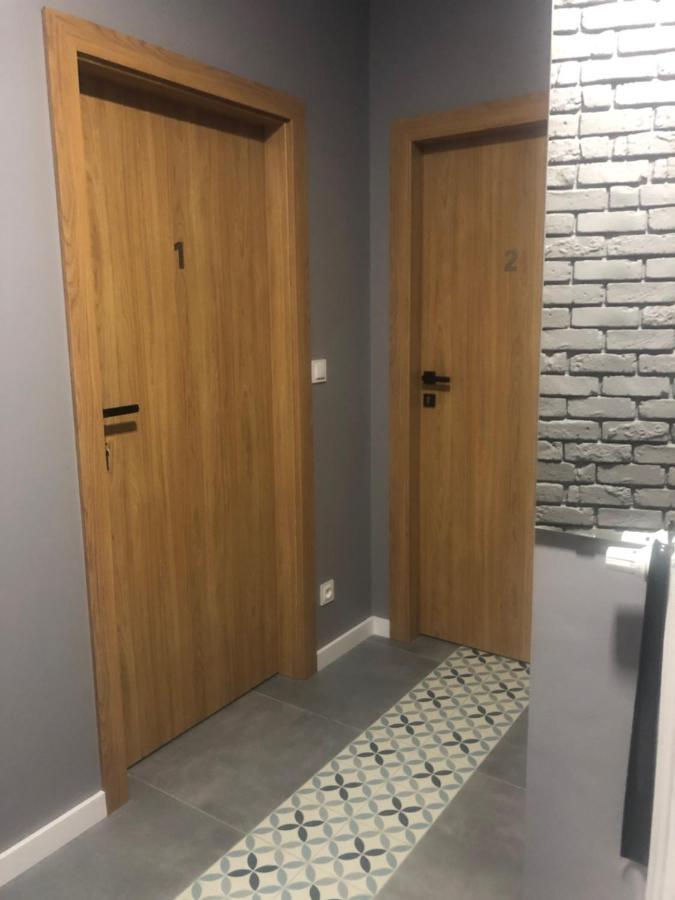 Apartment Z Ogrodkiem I Garazem Posen