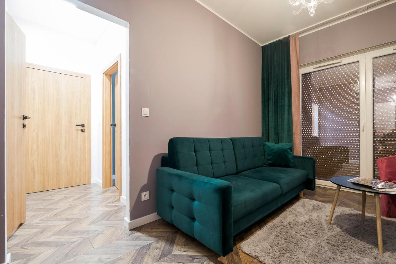 Z Ogrodkiem I Garazem Apartment Posen