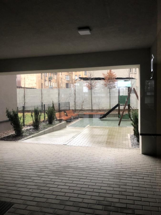 Apartment Z Ogrodkiem I Garazem *